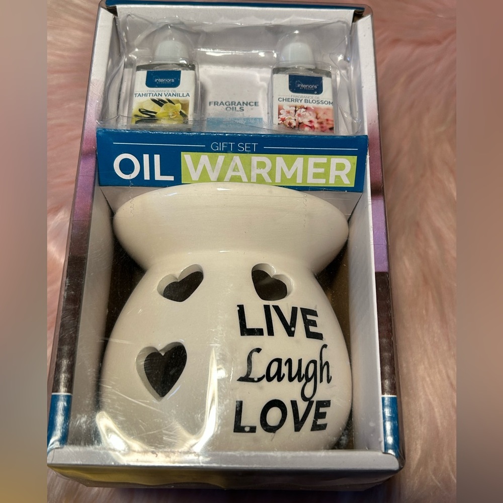 Essential oil warmer